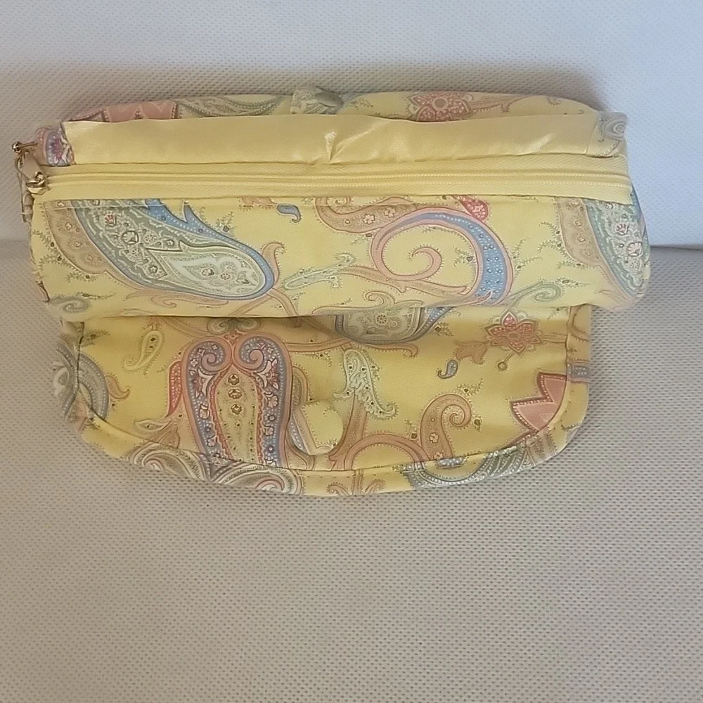 NWT - RAYMOND WAITES JEWELRY ORGANIZER‎